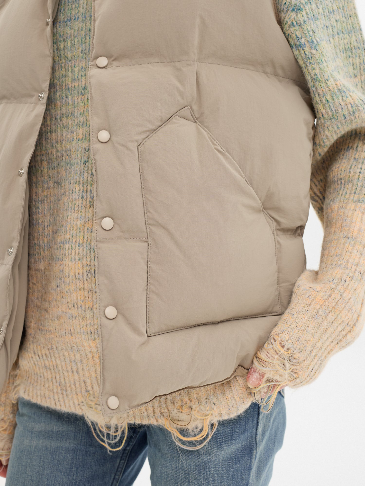 Basic insulated vest in beige