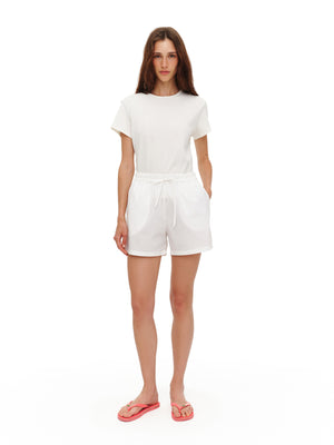 Shorts with an elastic waistband in White