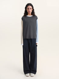 Color-Block Longsleeve in Grey