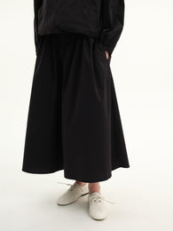Black Elastic-Waist Midi Skirt