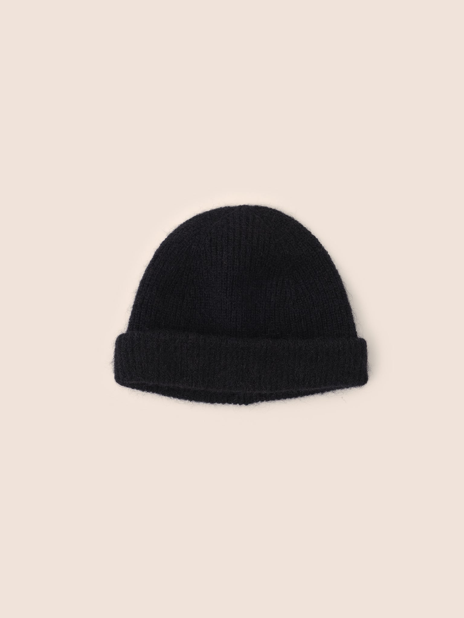 Wool beanie in Black
