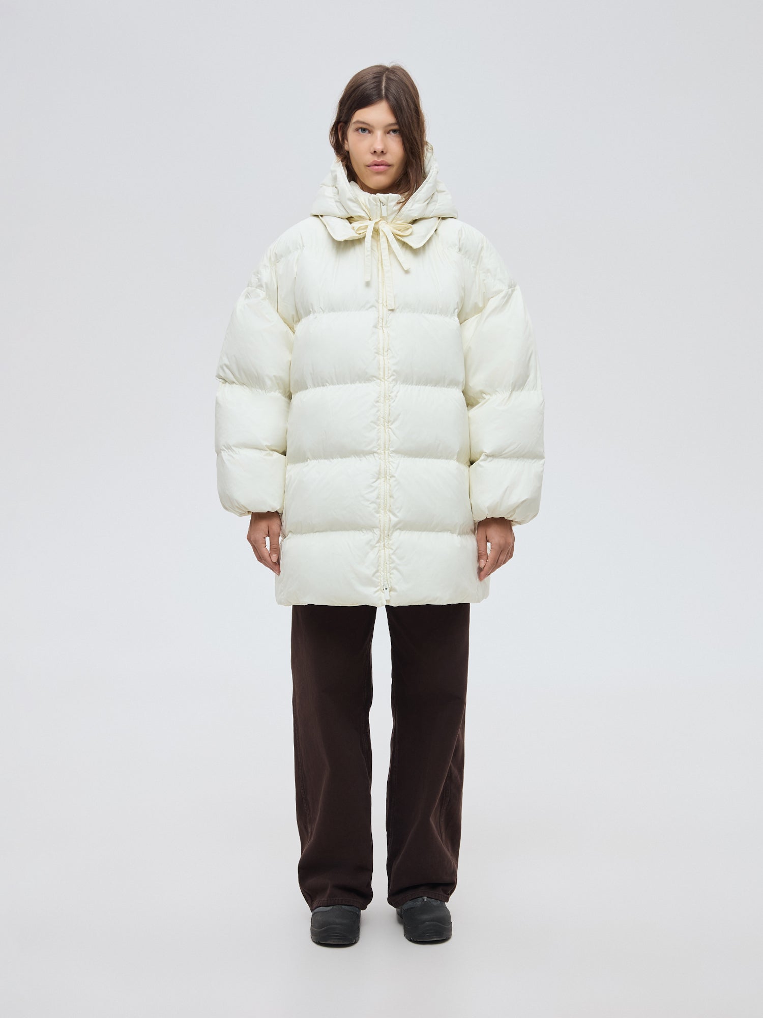 Cocoon milky down jacket