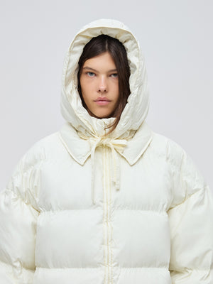 Cocoon milky down jacket