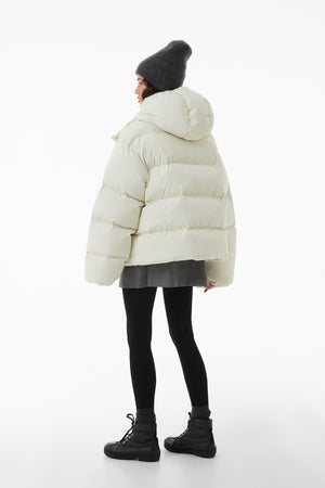 Short oversize down jacket milk