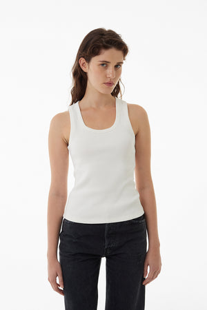Tank top with a heart white