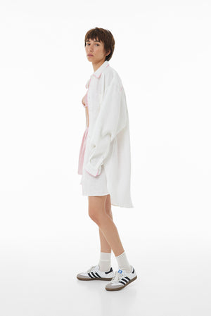 Oversize shirt with pink piping SS23