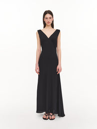 Maxi dress with deep neckline black