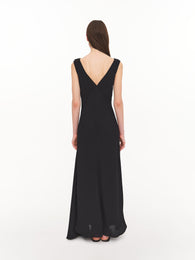Maxi dress with deep neckline black