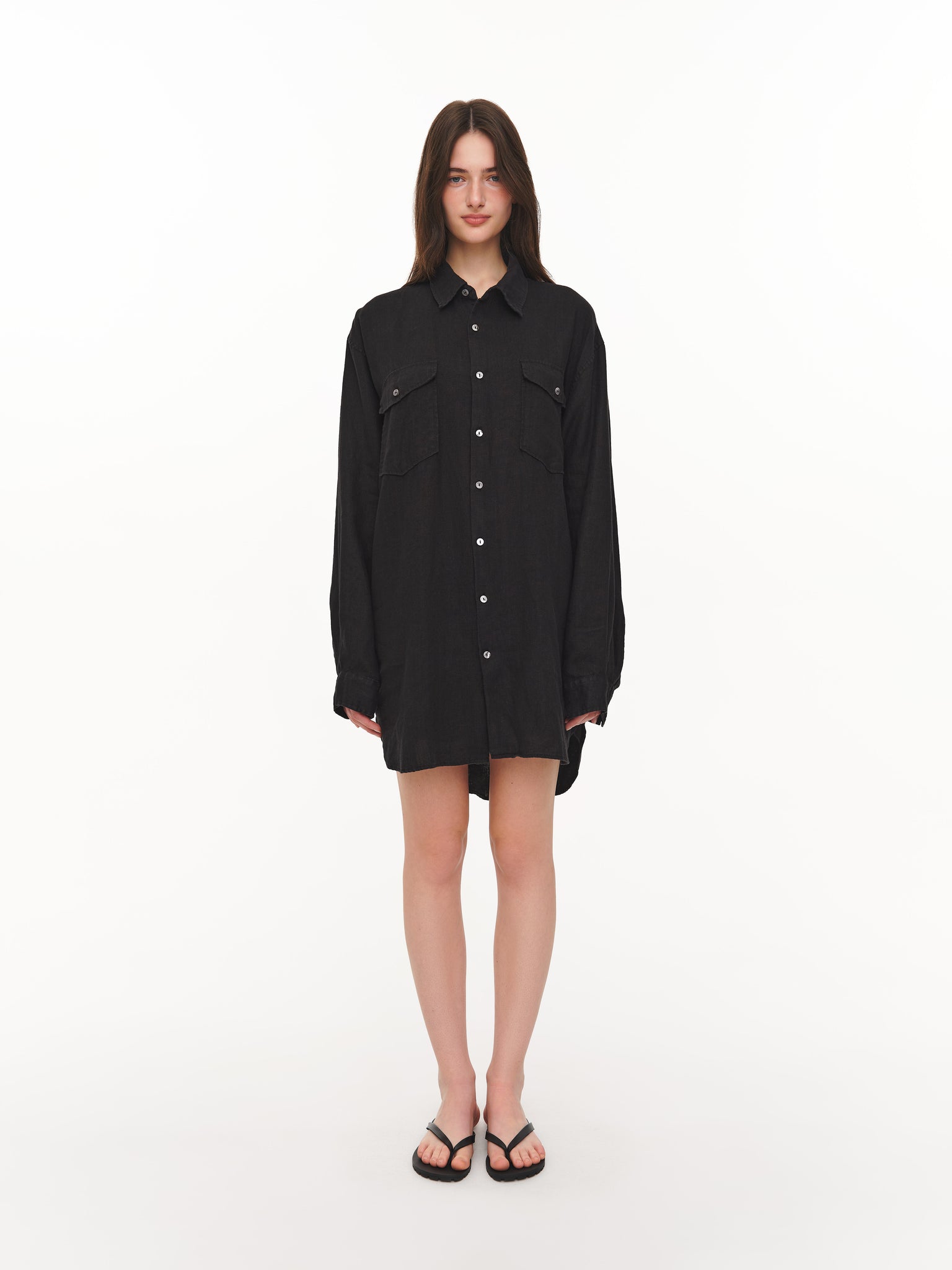 Loose-fit linen shirt black