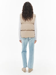 Basic insulated vest in beige