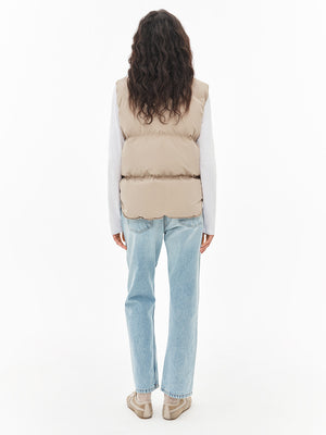 Basic insulated vest in beige