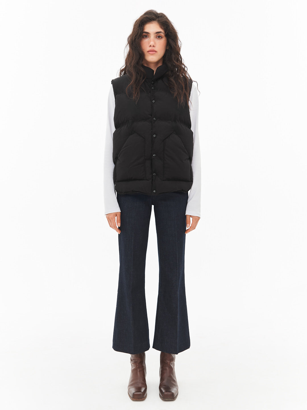 Basic insulated vest in black