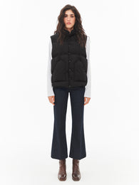 Basic insulated vest in black