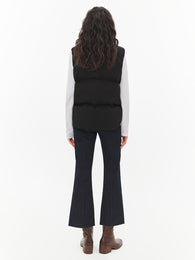 Basic insulated vest in black