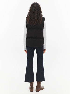Basic insulated vest in black