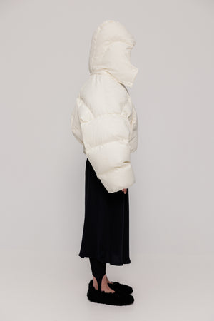 Milk short down jacket FW