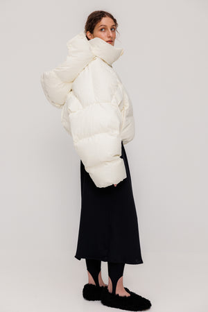 Milk short down jacket FW